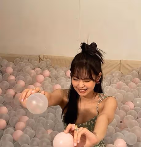 Jennie&宋智雅也太像!14對韓國演員撞臉藝人:譚俊彥撞臉李政宰