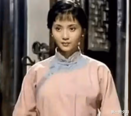 國家一級演員,丈夫去世後她守寡十年未在嫁,女兒如今比她還紅!