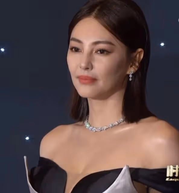 張雨綺顏值崩了,熱評清一色都在吐槽她瞎作