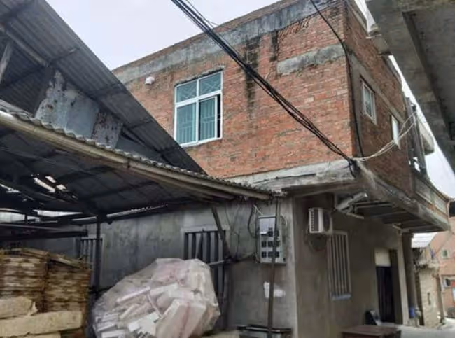 央視主持人沈旭華:因推錯一扇門走上不歸路,生命定格在33歲