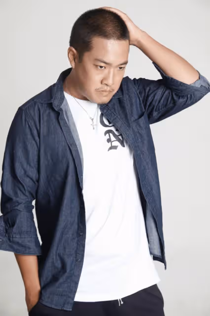 張豐毅兒子中戲畢業,演男一邀張豐毅觀看,張豐毅:你演男一能看?