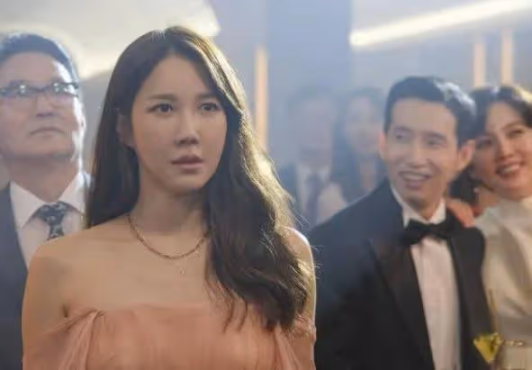 李智雅:財閥千金19歲與偶像隱婚,放棄55億隱藏婚姻內幕