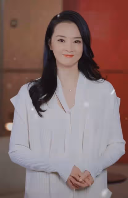 48歲王艷入駐視頻平台,膚白貌美靈動似少女,開口溫柔夢回晴格格