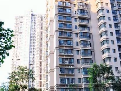 拆遷分了兩套房,我給女婿一套房,如今兒媳讓我給她弟一套房