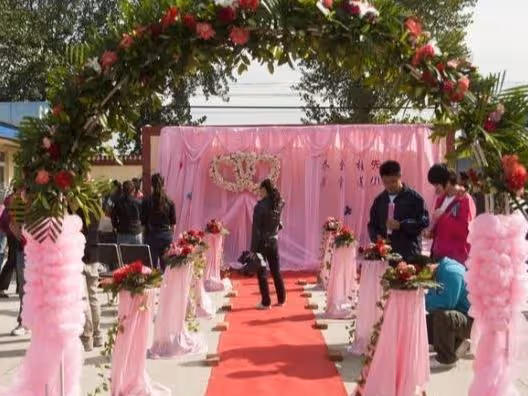 兒子結婚我給三萬,女兒出嫁我送套房,如今女兒讓我去兒子家養老