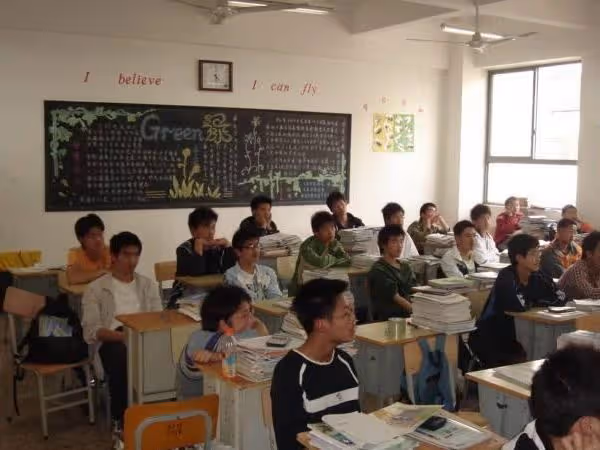 兒子結婚我給三萬,女兒出嫁我送套房,如今女兒讓我去兒子家養老