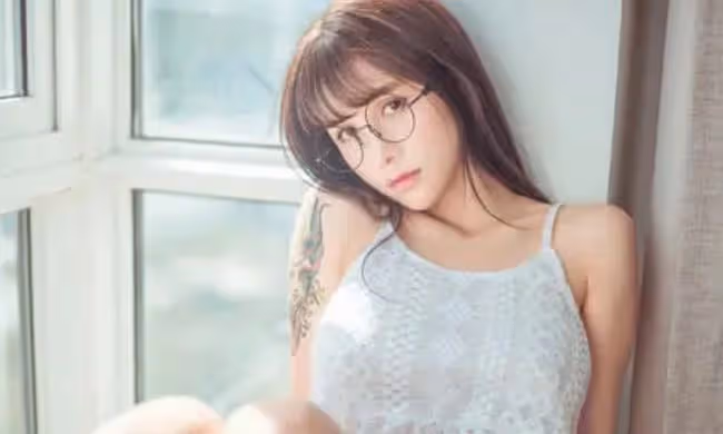 分手3年,和男友再次遇見,看見他的腹肌後,我總是莫名地衝動