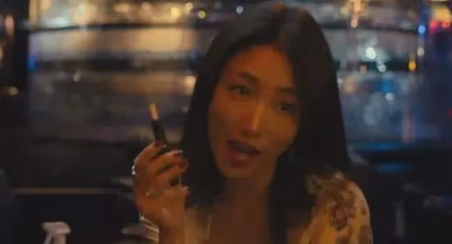 一夜纏綿，我被他迷得七葷八素，第二天腰酸背痛不能下床