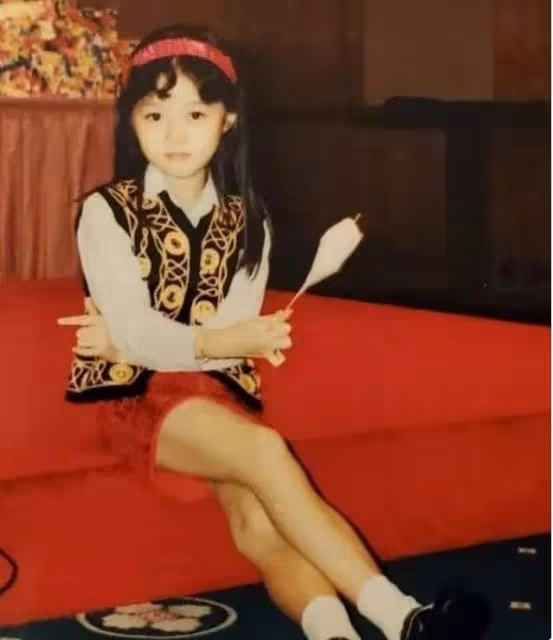 「文藝女神」晚晚：從大臉網紅到京圈貴婦，她遠比你想的精彩