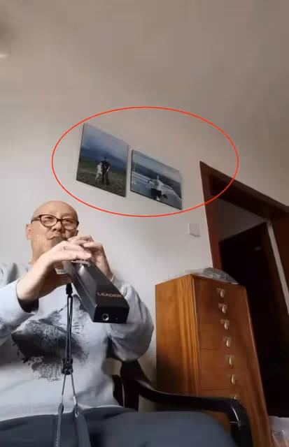 61歲騰格爾私宅一角曝光,家具樸素太簡陋,曾因請客耗光五百萬