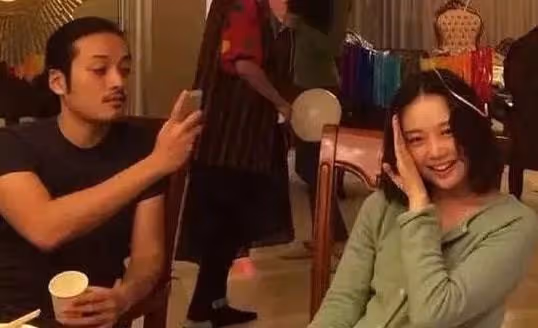 「文藝女神」晚晚：從大臉網紅到京圈貴婦，她遠比你想的精彩