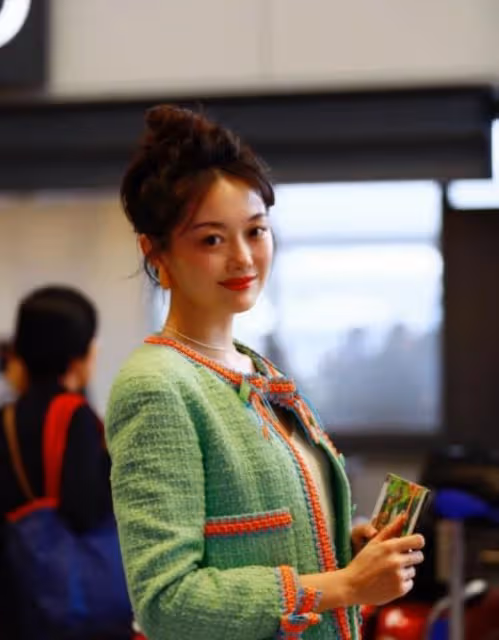 「文藝女神」晚晚：從大臉網紅到京圈貴婦，她遠比你想的精彩
