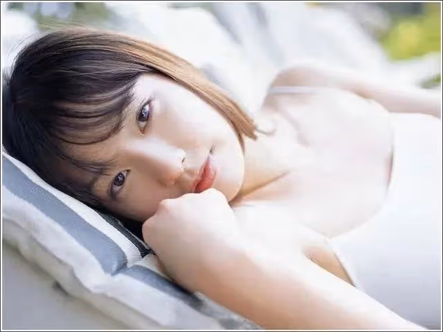 十大年輕貌美的日本女星!各個魔鬼身材性感美艷太撩人