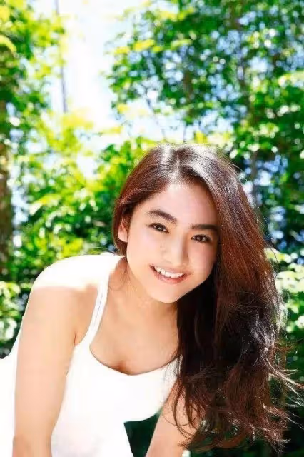 十大年輕貌美的日本女星!各個魔鬼身材性感美艷太撩人