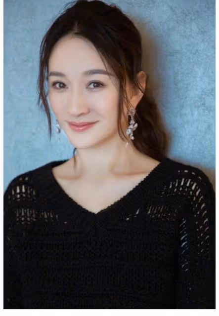 楊紫解約歡瑞不到兩個月,公司空降「新一姐」,一眾小花上位夢碎