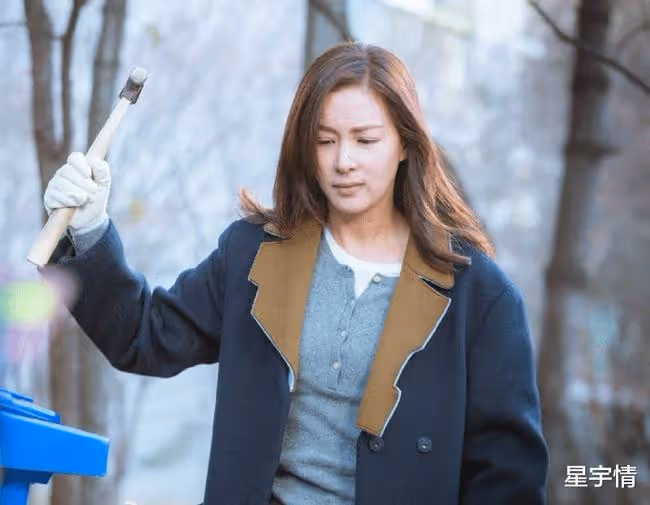 人生贏家金喜愛,五十多歲資源爆好,還有個頂級富豪老公!
