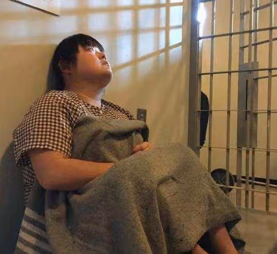 恭喜!TVB離巢藝人陳嘉佳自曝拿到內地身份證,因「細細粒」走紅