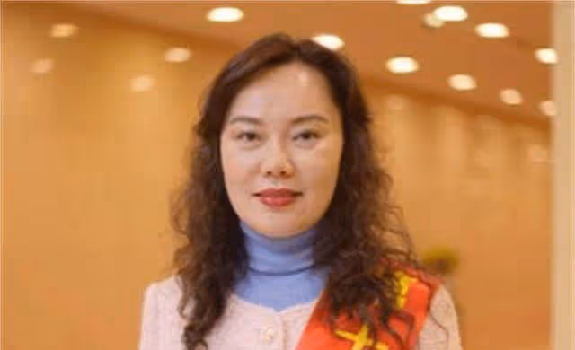 朱麗麗：賣衣服發家成杭州富婆，一頓飯消費達百萬，現過得如何？