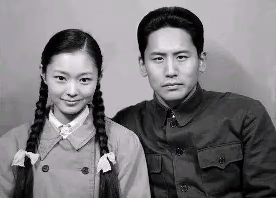 謝霆鋒太幸運了？宋軼發文悼念劉思齊奶奶？白舉綱官宣結婚？
