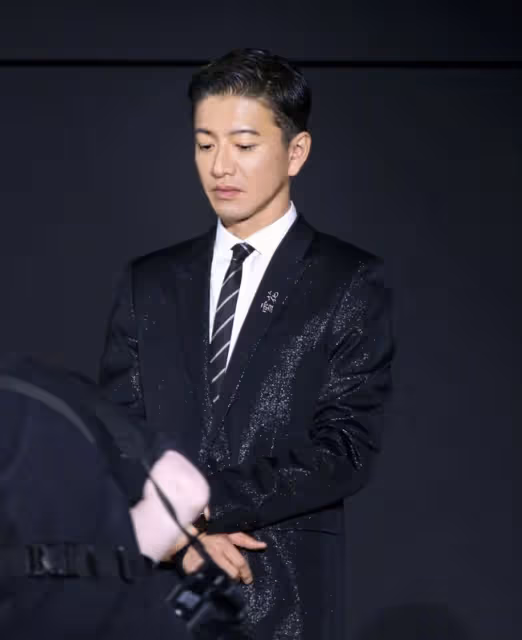 49歲木村拓哉永遠是少年！被指顏值崩塌也無懼，西裝革履更顯帥氣