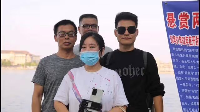 小峰更新動態,稱後悔和白洛生合影,從此不再說舅舅與舅媽的事