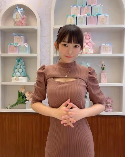「合法蘿莉」長澤茉莉奈挑戰極辣泡麵：辣到顏藝頻出