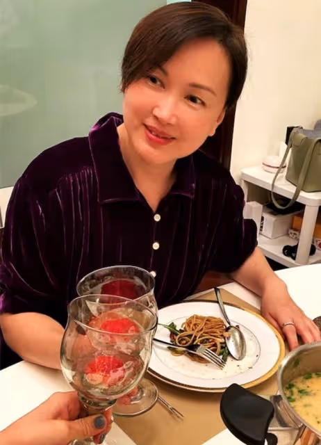 亞視一姐陳秀雯60大壽,凍齡有術氣質好,3年沒拍戲開網店賣香薰