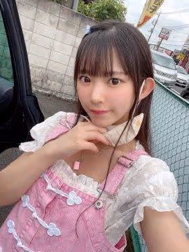 「合法蘿莉」長澤茉莉奈挑戰極辣泡麵：辣到顏藝頻出