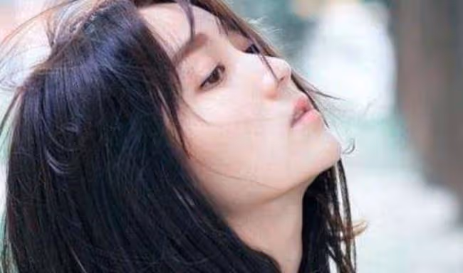 老公一年出差300天，知道我和別人床笫之歡後，他拿刀刺了那男人