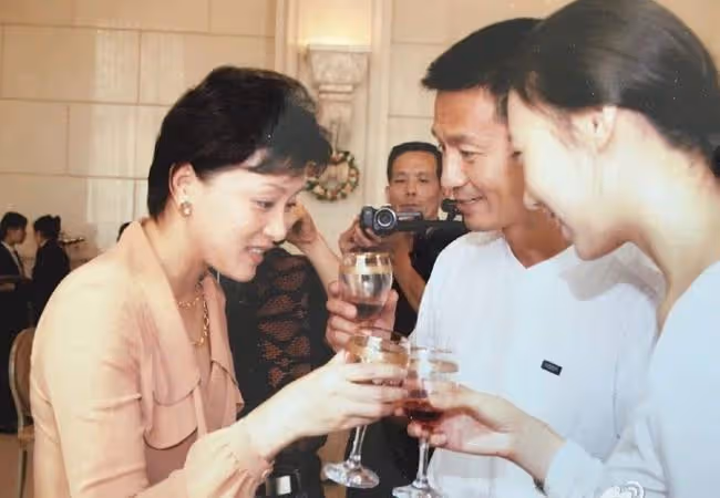 出道30年從無緋聞的吳若甫,娶比自己小22歲的嬌妻,如今怎樣了?