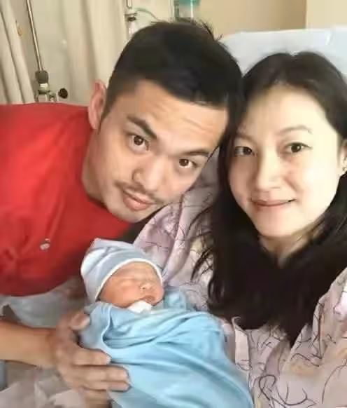 林丹喬遷新居豪宅曝光!7000萬洋房前砌巨型石雕,內部裝修似宮殿
