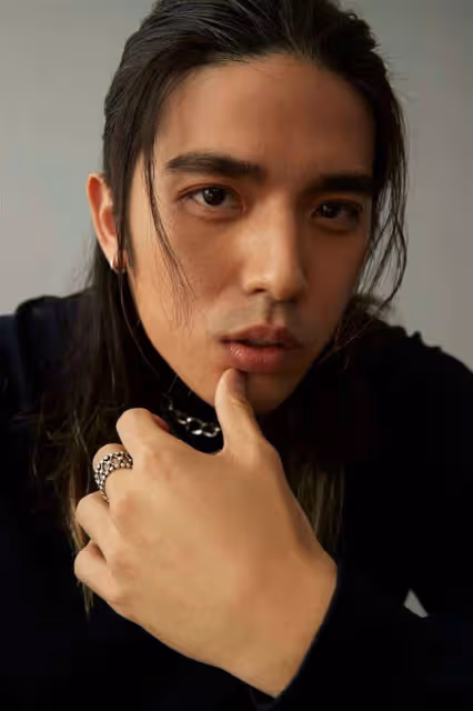 36歲男星轉行成工程師,現身工地勘察星味全無,稱要養女兒等不起