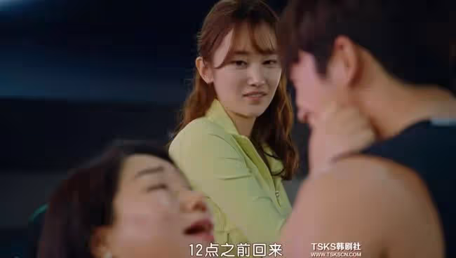 車速好快!「一脫成名」的她,新片尺度依然驚人!