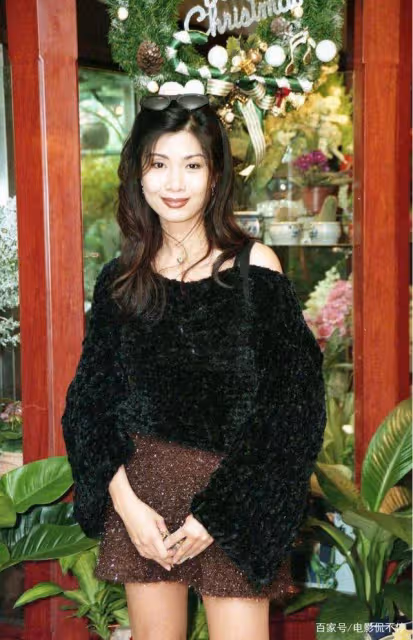 港台十大美腿:萬綺雯香港第一,王祖賢亞洲第一,還有一個很可惜