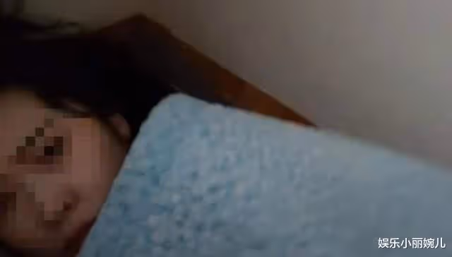 韓國女主播直播中疑似與粉絲髮生關係，事後發視頻澄清自導自演