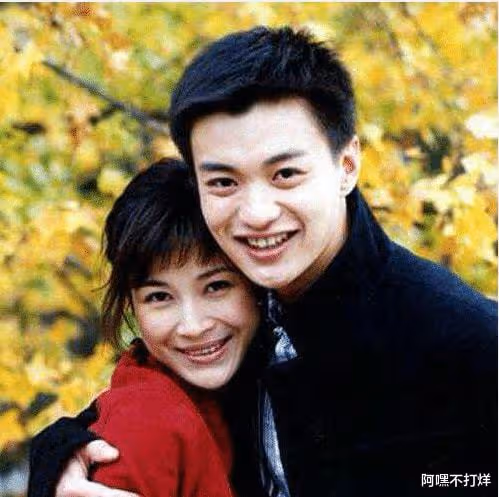 周一圍寵了她5年,轉身娶了二婚的朱丹,網友:終究敵不過現實