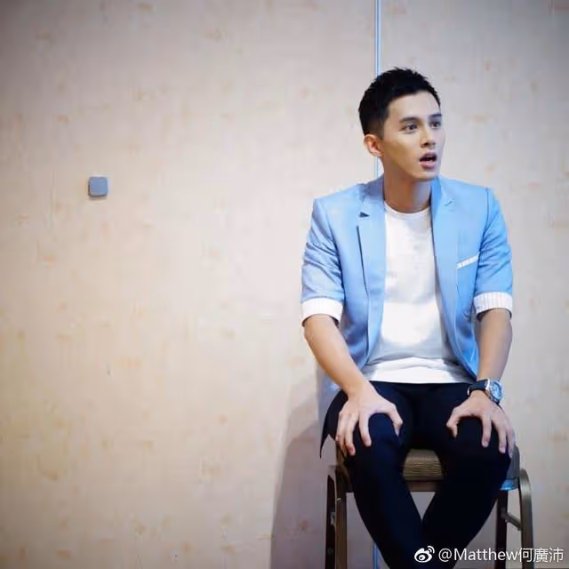 TVB小生演技被批無進步,與同劇女主緋聞不斷,首次披露兩人關係