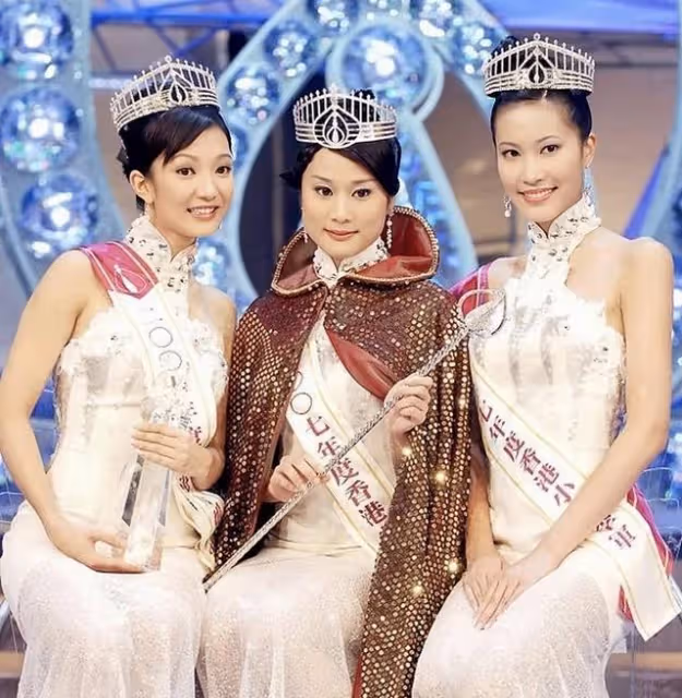 《鐵拳英雄》開播,離巢女星單人海報被刪,網友嘲TVB沒有人情味