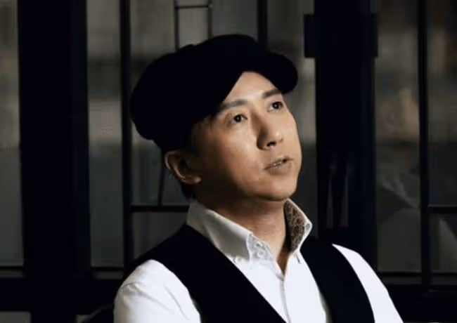 全家移民國外5個月!50歲男星自曝確診,擔心未成年子女也染病