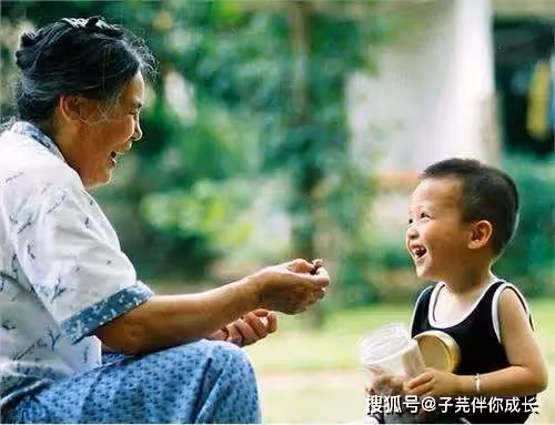 晚年幸福秘訣!一位89歲老人的忠告「晚年要想過得安逸」請牢記4句話:尤其是不要跟兒女住一起