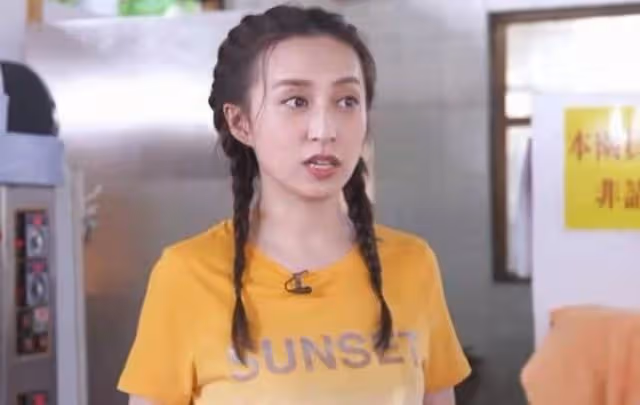渴望有自己的家庭,TVB力捧小花16歲便入行,感慨一路上只有工作