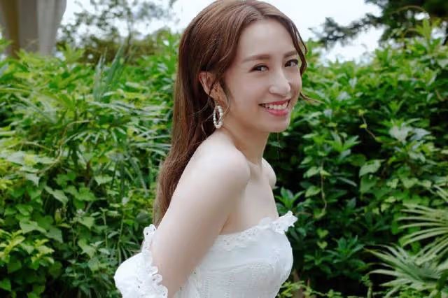 渴望有自己的家庭,TVB力捧小花16歲便入行,感慨一路上只有工作