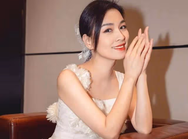 張庭奢靡生活曝光，去她家會迷路，洗澡水要放兩個小時！