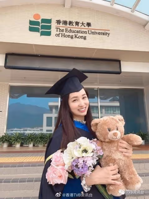 照顧3子女兼讀書︱TVB女星碩士畢業網友封超能媽媽