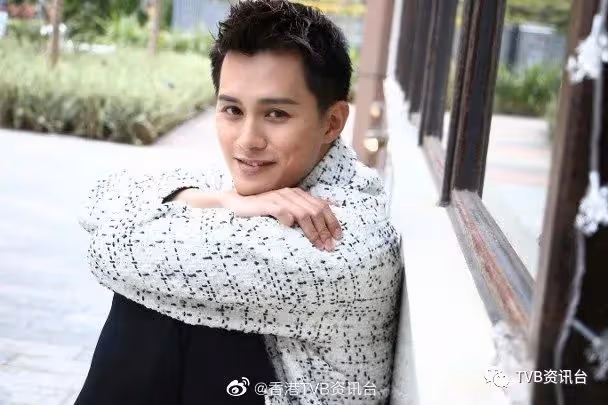殮房外被「鬼揞口」!TVB當紅小生見過鬼識怕黑