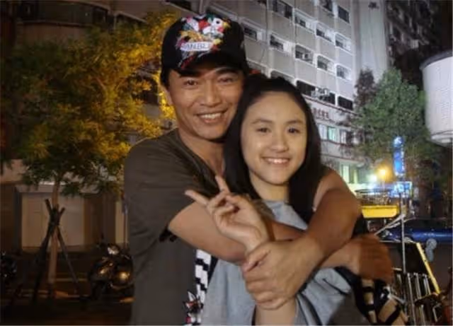 吳宗憲女兒婚前收死亡威脅,中年男曝其吸毒還欠錢,女方立馬報警