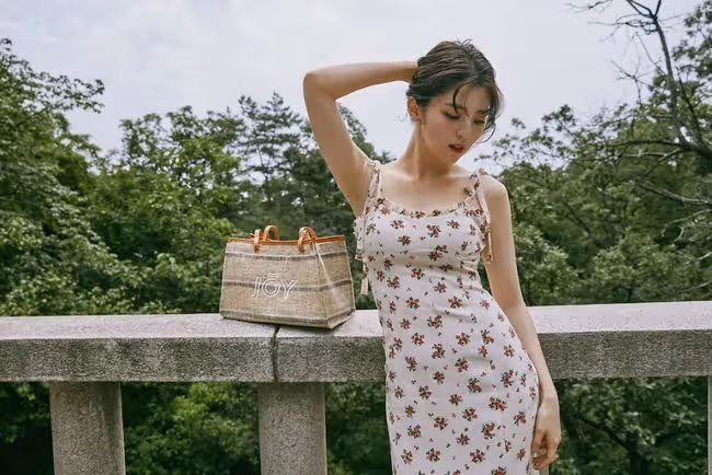 韓國「最美小三」強勢回歸,各種風格隨意切換,又颯又美又純欲