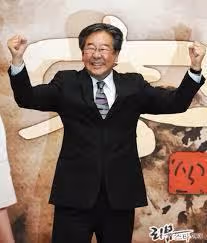 韓劇《看了又看》中里的基正媽，多年不演戲，她過得怎麼樣？