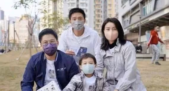 霍啟剛參加名流生日宴被點名批評,大好前途差點毀於一旦