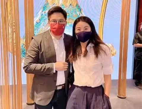 霍啟剛參加名流生日宴被點名批評,大好前途差點毀於一旦